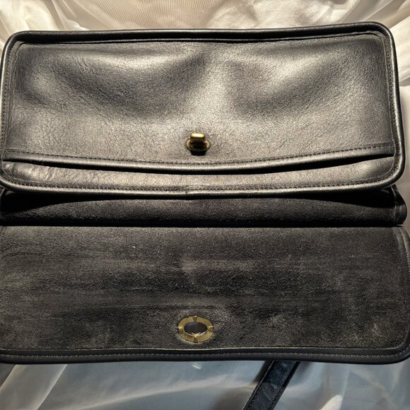 Vintage Coach Willis Shoulder Bag – Black Glove-Tanned Leather –Free Shipping - Picture 12 of 15